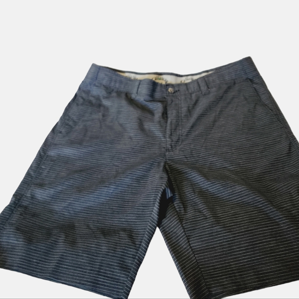 Mens Callaway Golf Shorts Size 36. Good Used Condition.